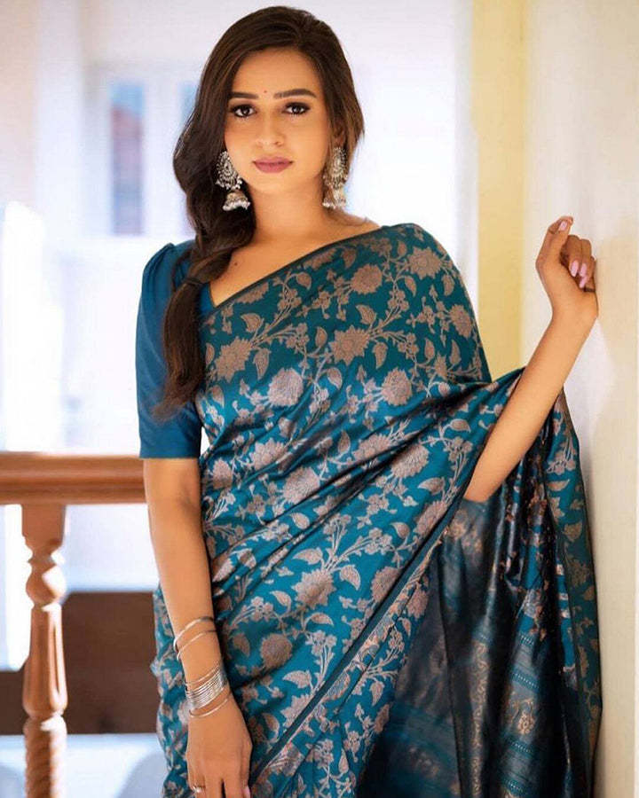 Designer Rama Color Jacquard Banarasi Silk Saree