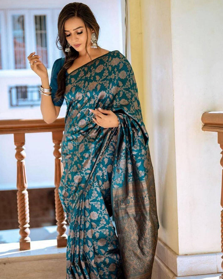 Designer Rama Color Jacquard Banarasi Silk Saree