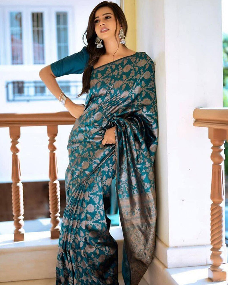 Designer Rama Color Jacquard Banarasi Silk Saree